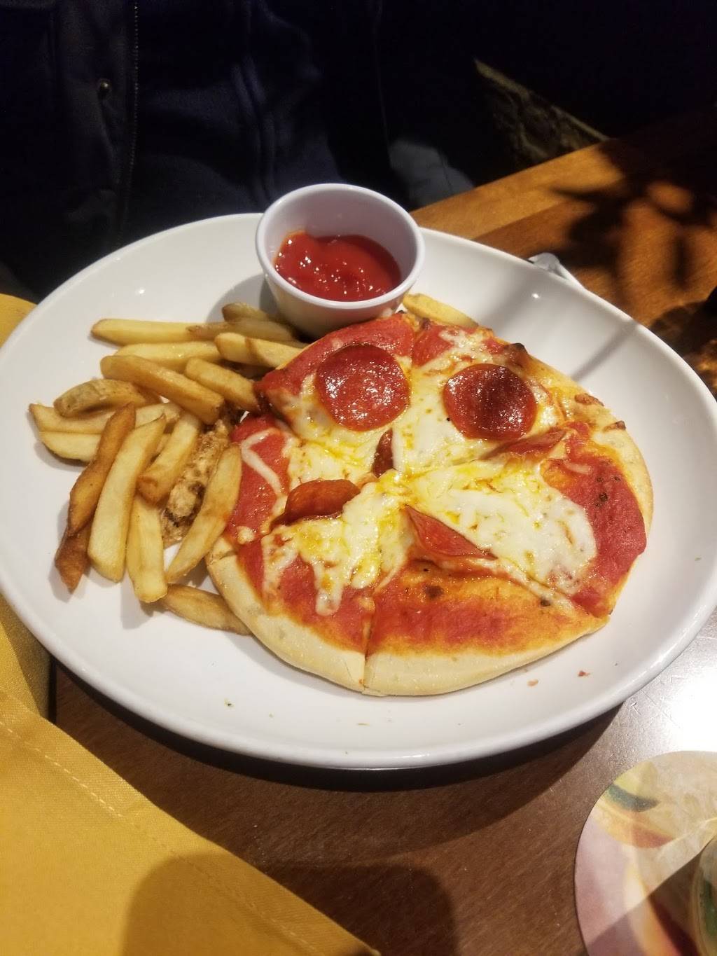 Olive Garden Italian Restaurant | meal takeaway | 4801 W 77th St, Burbank, IL 60459, USA | 7086369555 OR +1 708-636-9555