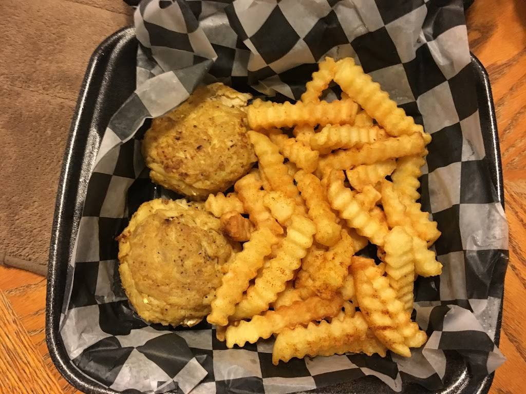 Pinkys Eatery | restaurant | 7995 Solomons Island Rd, Owings, MD 20736, USA | 4435503203 OR +1 443-550-3203