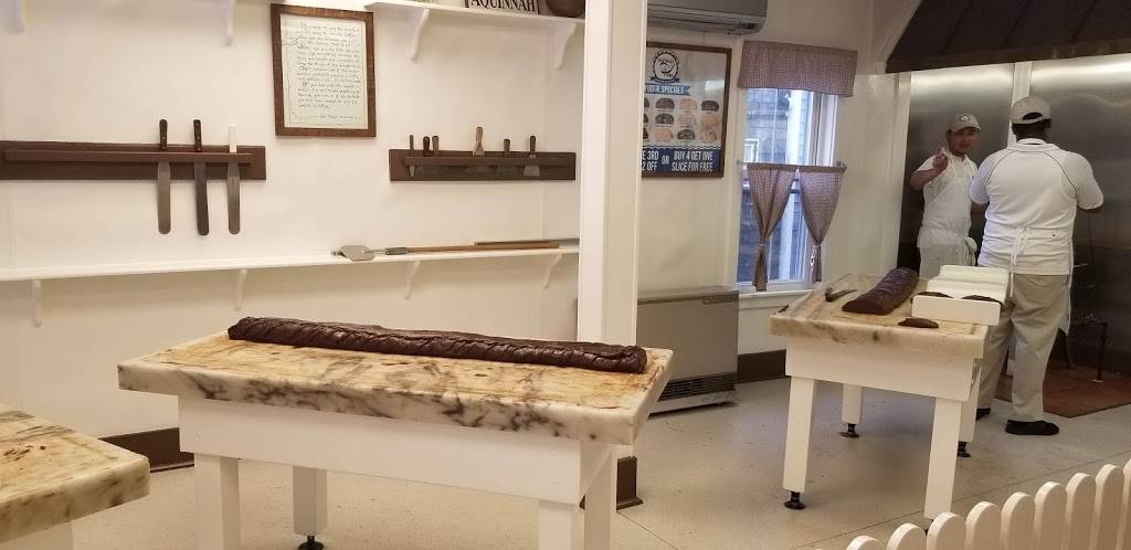 A Slice of Edgartown | restaurant | 22 Dock St, Edgartown, MA 02539, USA | 5086277641 OR +1 508-627-7641