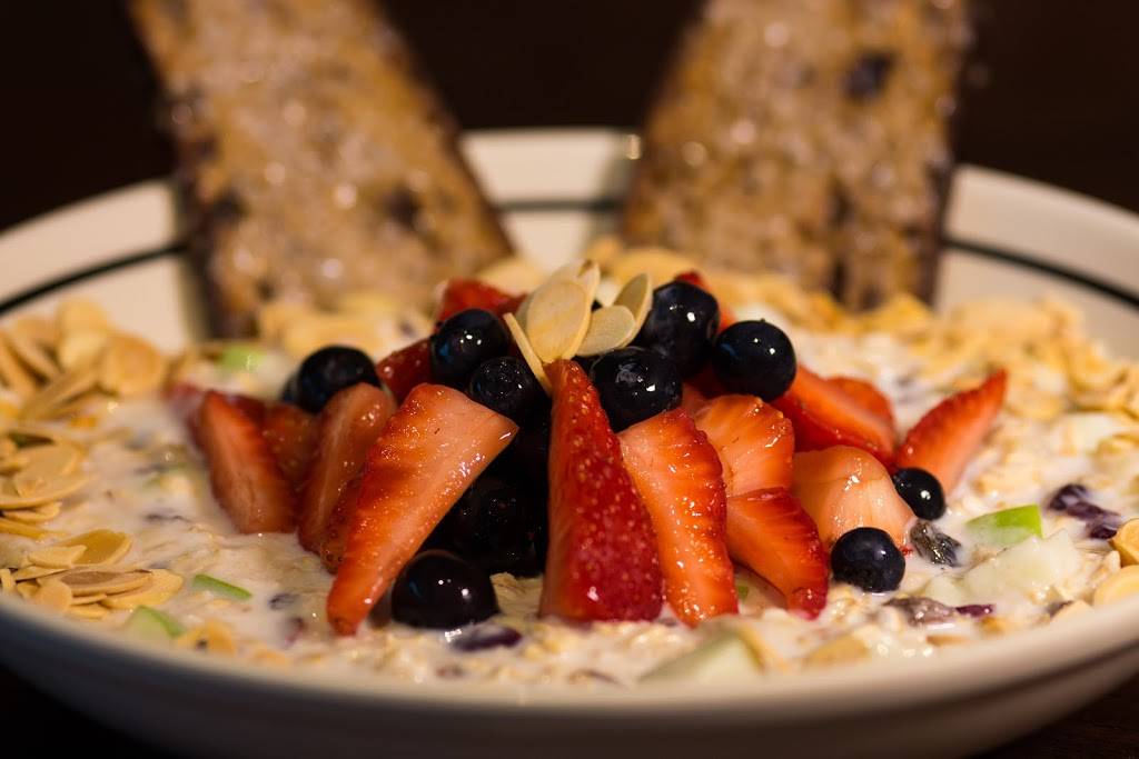 Corner Bakery Cafe | bakery | 5617 Paseo Del Norte #110, Carlsbad, CA 92008, USA | 7604443105 OR +1 760-444-3105