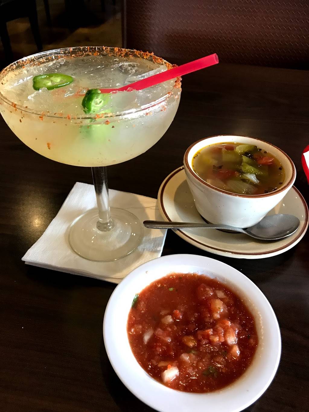 The Latigo Kid Mexican Restaurant | restaurant | 5617 Kanan Rd, Agoura Hills, CA 91301, USA | 8188891195 OR +1 818-889-1195