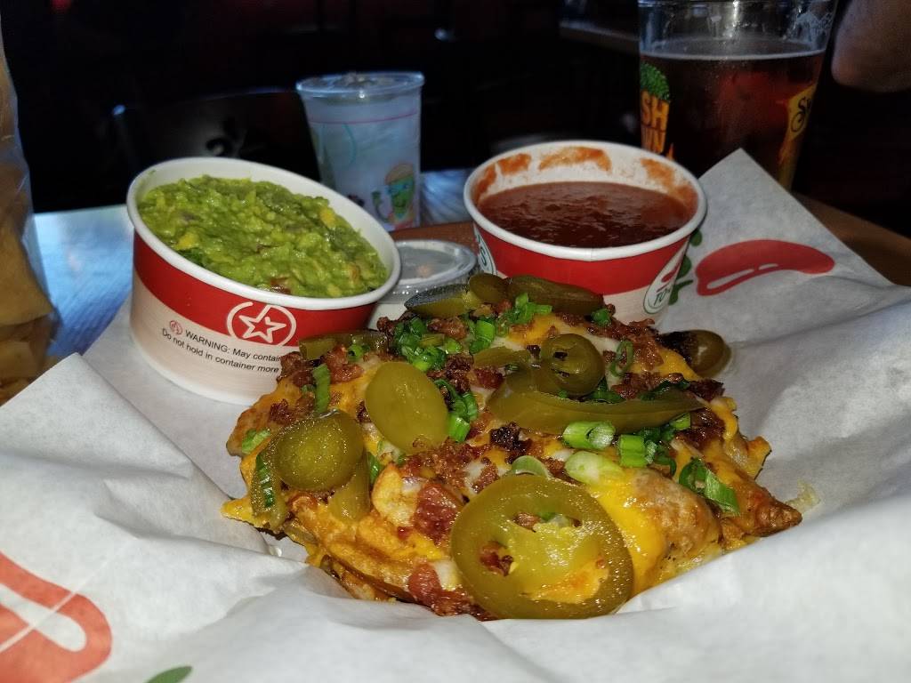 Chilis Grill & Bar | restaurant | 2121 Euclid Ave SC, #212A, Cleveland, OH 44115, USA | 2166875492 OR +1 216-687-5492