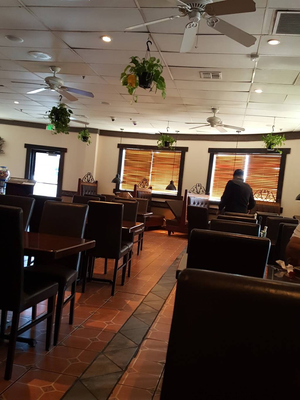 El Tequila | restaurant | 8118 S Memorial Dr # A, Tulsa, OK 74133, USA | 9184597677 OR +1 918-459-7677