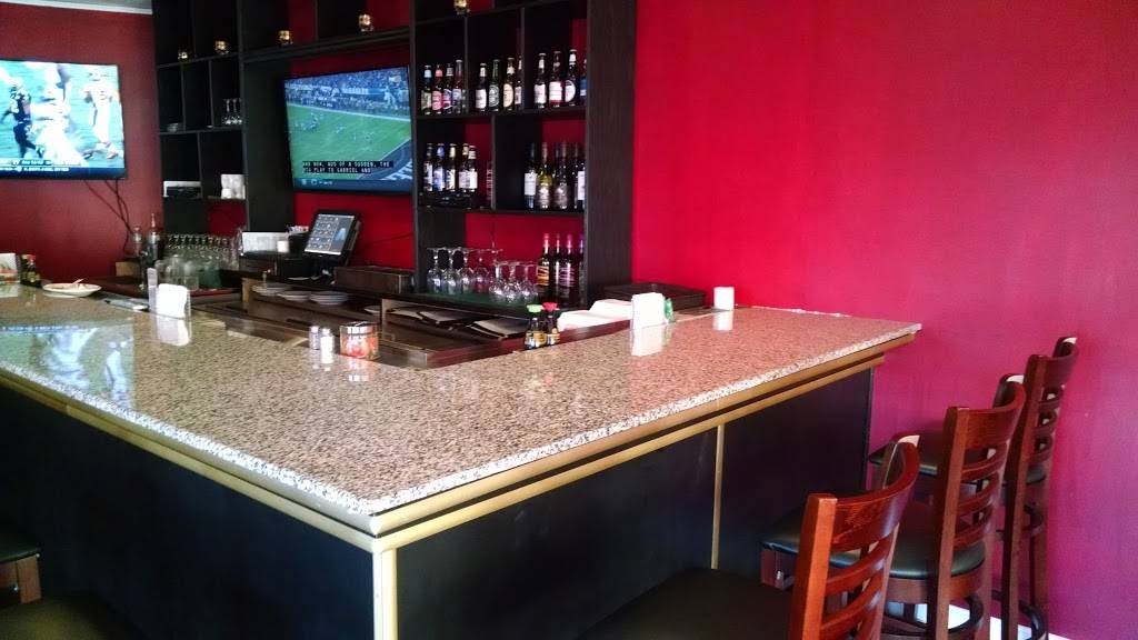 Thai Lemongrass | restaurant | 129 E Main St, Webster, MA 01570, USA | 5084615388 OR +1 508-461-5388