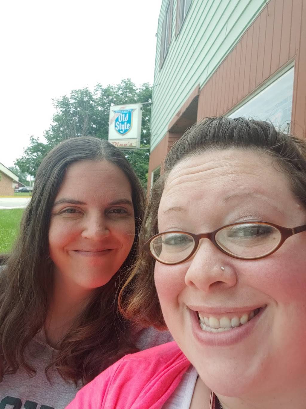 Dinos | restaurant | 110 Diagonal St, Dodgeville, WI 53533, USA | 6089359380 OR +1 608-935-9380