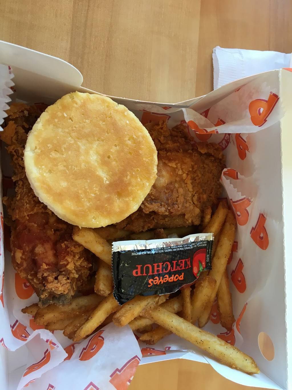 Popeyes Louisiana Kitchen | restaurant | 3214 Secor Rd, Toledo, OH 43606, USA | 4195367154 OR +1 419-536-7154