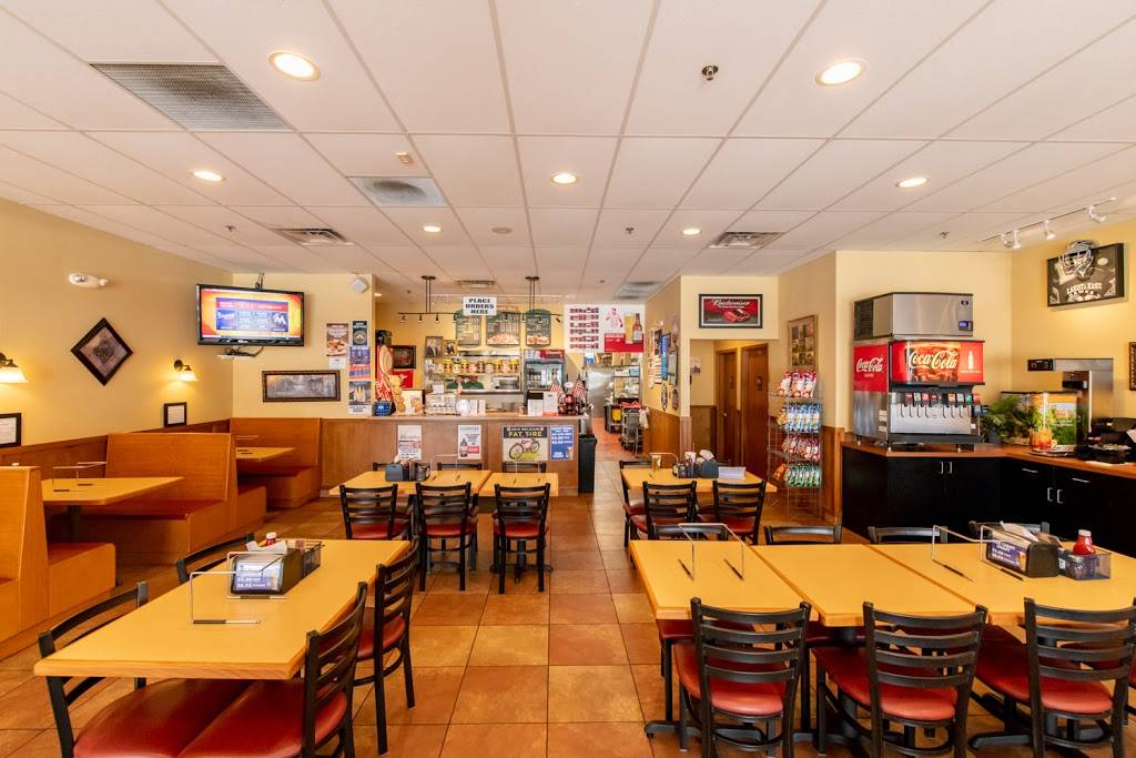 Raymonds Pizza | restaurant | 7328 Yankee Rd, Liberty Township, OH 45044, USA | 5137796300 OR +1 513-779-6300