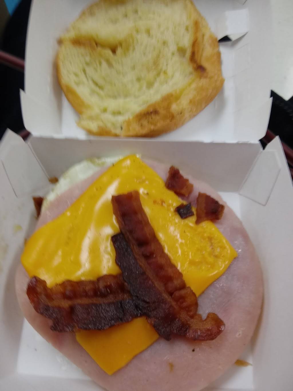 Jack in the Box | restaurant | 5336 Philip Ave, Dallas, TX 75223, USA | 2148232144 OR +1 214-823-2144