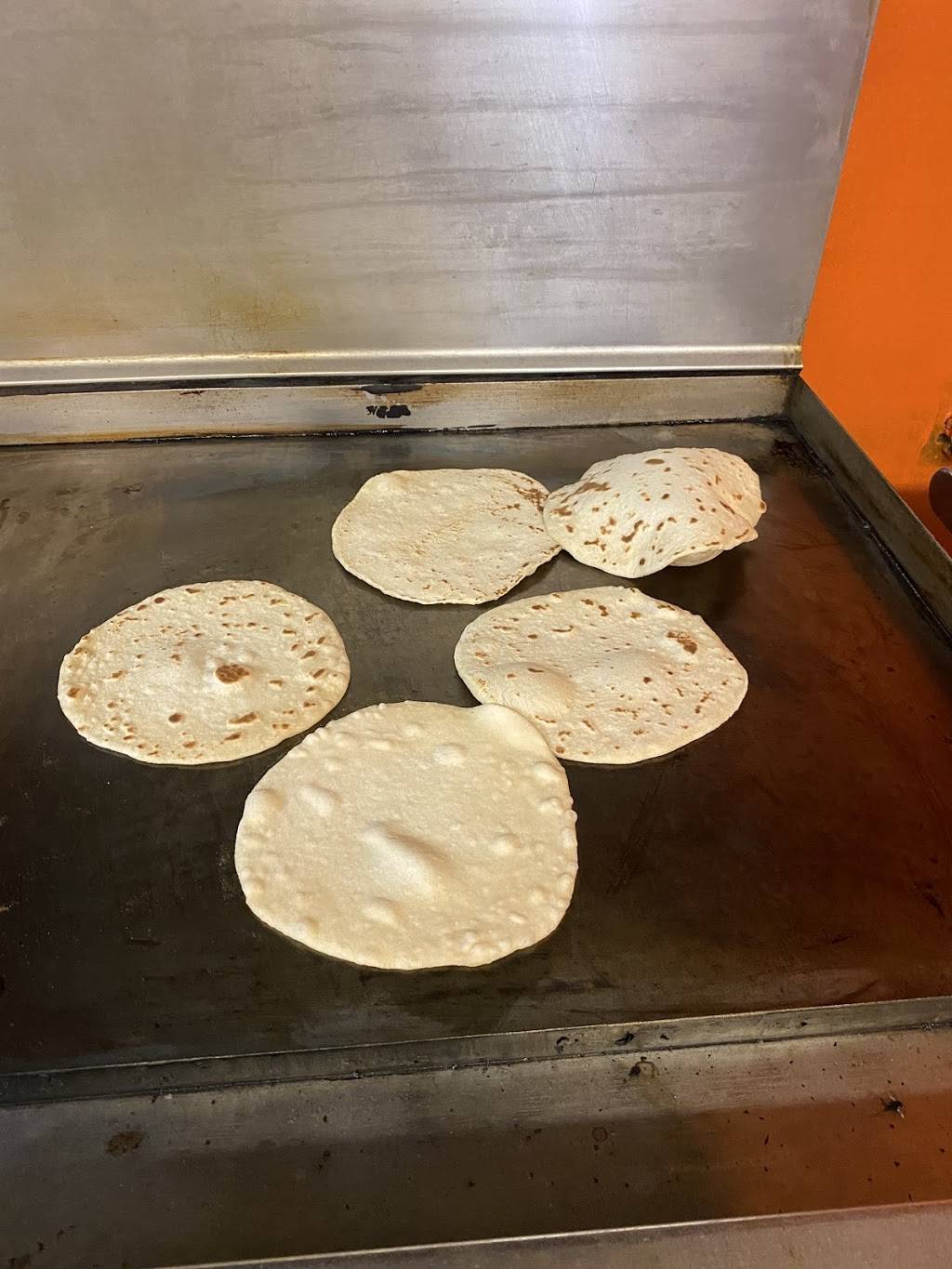 Ximena’s Mexican Restaurant | restaurant | 503 W Mitchell St, San Antonio, TX 78204, USA | 2103325331 OR +1 210-332-5331