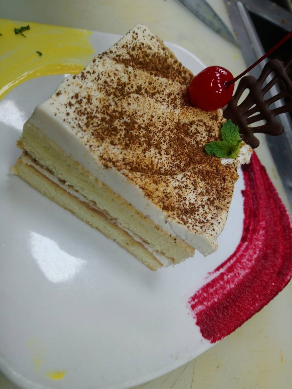 Taaza Bistro Greensboro | restaurant | 1216 Bridford Pkwy M, Greensboro, NC 27407, USA | 3362857878 OR +1 336-285-7878