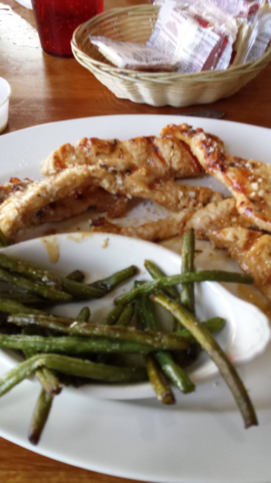 Uptown Cafe | restaurant | 110 N Magnolia St, Elmwood, IL 61529, USA | 3097424500 OR +1 309-742-4500