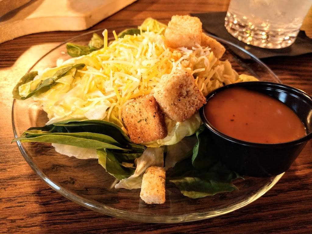 Country Cabin | restaurant | 2534 Kestrel Rd, Hiawatha, KS 66434, USA | 7857424320 OR +1 785-742-4320