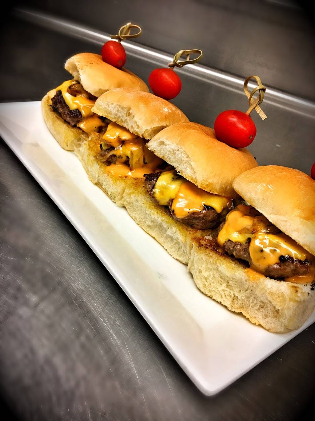 GameTime Fort Myers | restaurant | 10037 Gulf Center Dr, Fort Myers, FL 33913, USA | 2392045964 OR +1 239-204-5964