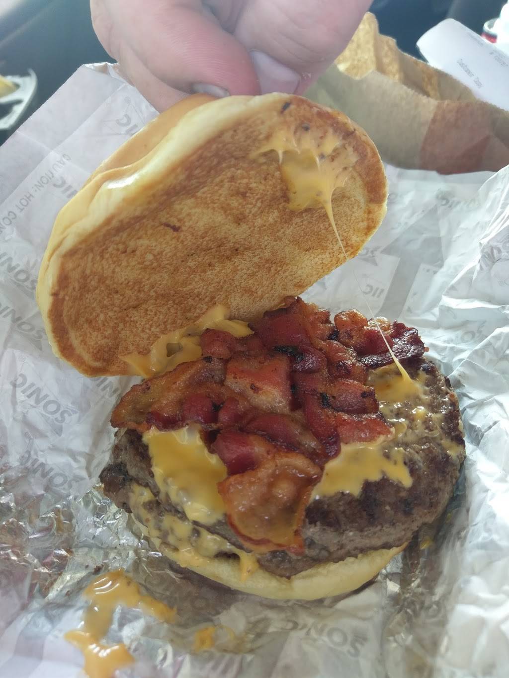 Sonic Drive-In | restaurant | 229 Carson St NW, Elk River, MN 55330, USA | 7634048284 OR +1 763-404-8284