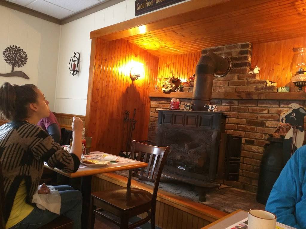 The Oaks Family Restaurant | restaurant | 6705 Easton Rd, Pipersville, PA 18947, USA | 2157667838 OR +1 215-766-7838