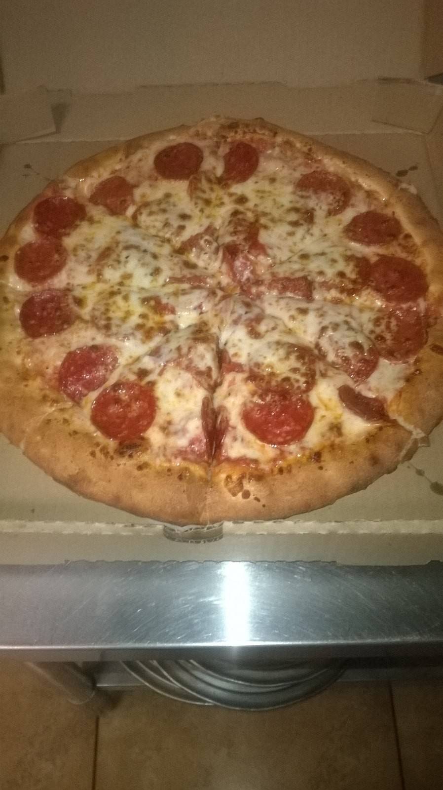 Que Pizza | restaurant | 693 Peoria St, Aurora, CO 80011, USA | 3033405849 OR +1 303-340-5849