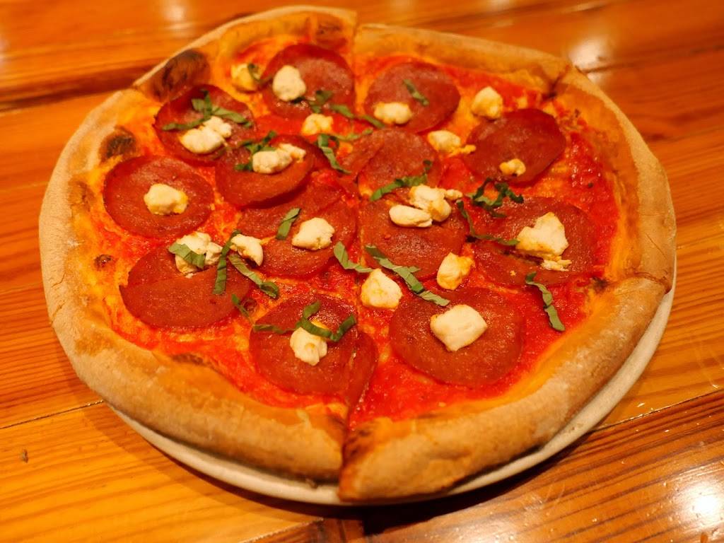 Fireside Pies | restaurant | 2949 Crockett St, Fort Worth, TX 76107, USA | 8177693590 OR +1 817-769-3590