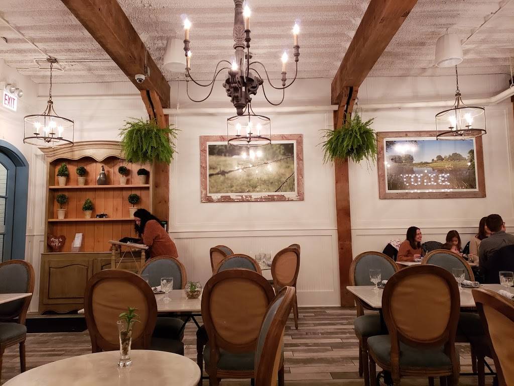 Blue Door Farm Stand | cafe | 2010 N Halsted St, Chicago, IL 60614, USA | 3122650259 OR +1 312-265-0259