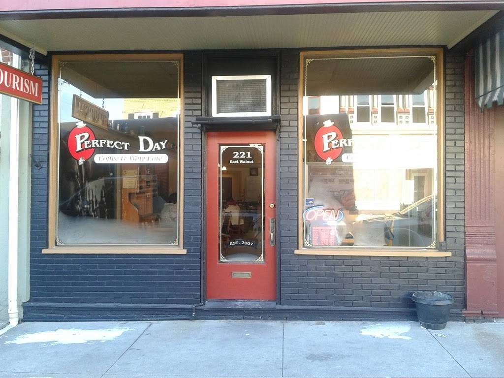 Perfect Day Cafe | cafe | 221 E Walnut St, North Vernon, IN 47265, USA | 8123461100 OR +1 812-346-1100