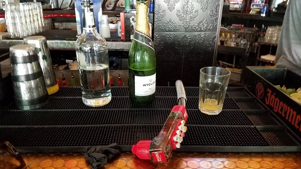 Kung Fu Saloon Dallas | restaurant | 2911 Routh St, Dallas, TX 75201, USA | 2147300283 OR +1 214-730-0283