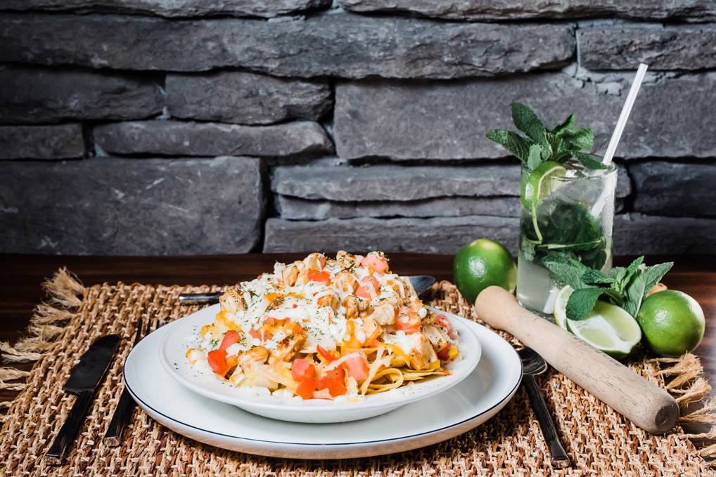 Mojito House Bar & Restaurant | night club | 4030 Montrose Rd, Niagara Falls, ON L2H 3E1, Canada | 9053543111 OR +1 905-354-3111