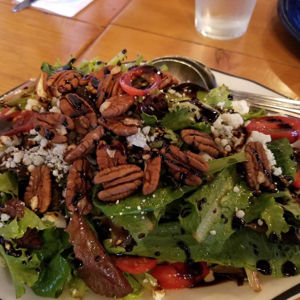 Queen Margherita Pizza | restaurant | 3111 W McGraw St #103, Seattle, WA 98199, USA | 2065484908 OR +1 206-548-4908