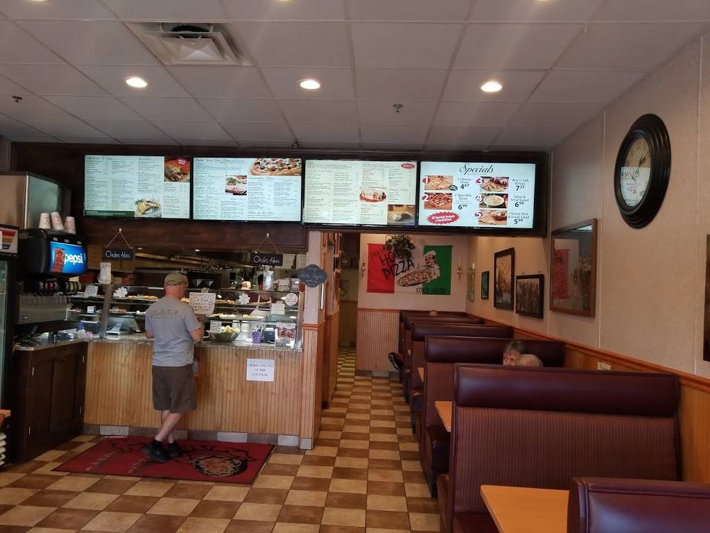 Capri Pizza & More | restaurant | 7825 Gall Blvd, Zephyrhills, FL 33541, USA | 8137832906 OR +1 813-783-2906