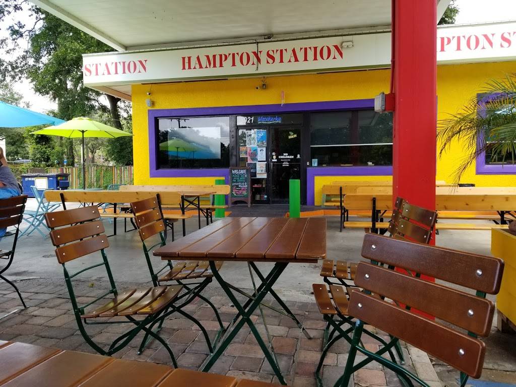 Hampton Station Beer, Pizza & Records | restaurant | 5921 N Nebraska Ave, Tampa, FL 33604, USA | 8132381114 OR +1 813-238-1114