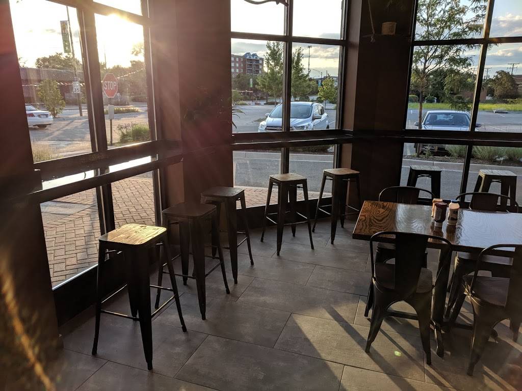 Super Pitas | restaurant | 7041 N Milwaukee Ave, Niles, IL 60714, USA | 8474232050 OR +1 847-423-2050