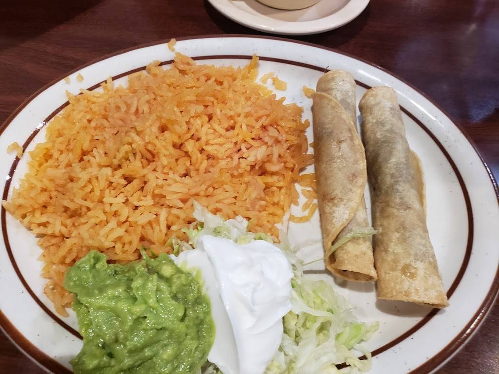 Casa Jimenez | restaurant | 411 Wilkerson Ave, Perris, CA 92570, USA | 9519407997 OR +1 951-940-7997