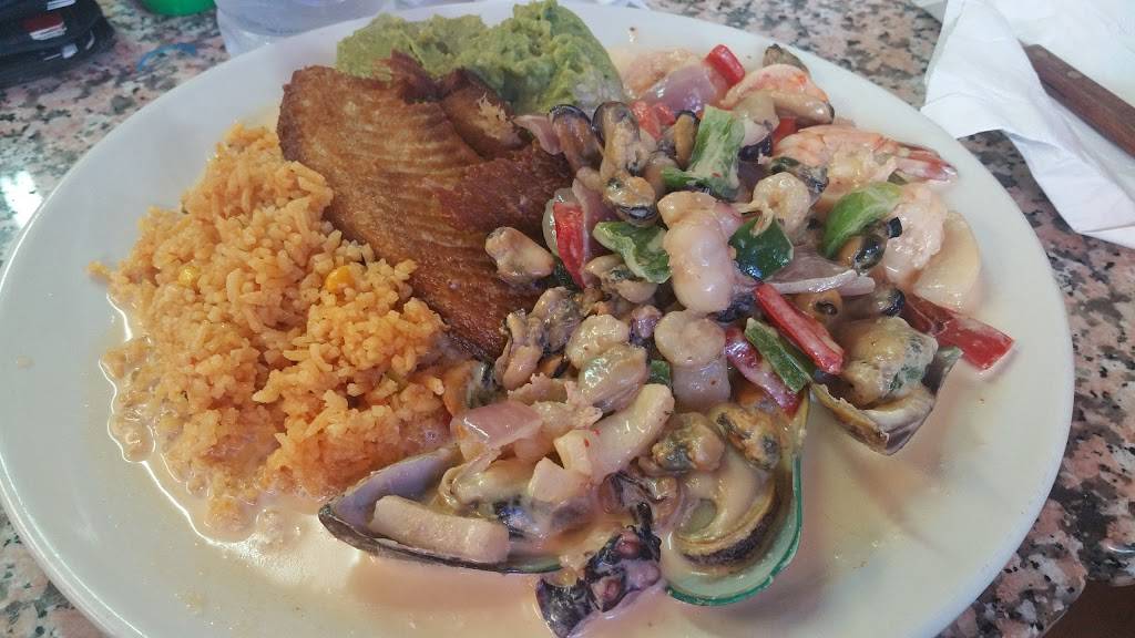 Restaurant Taqueria El Jarocho | restaurant | 1138 S 13th St, Philadelphia, PA 19147, USA | 2154632205 OR +1 215-463-2205