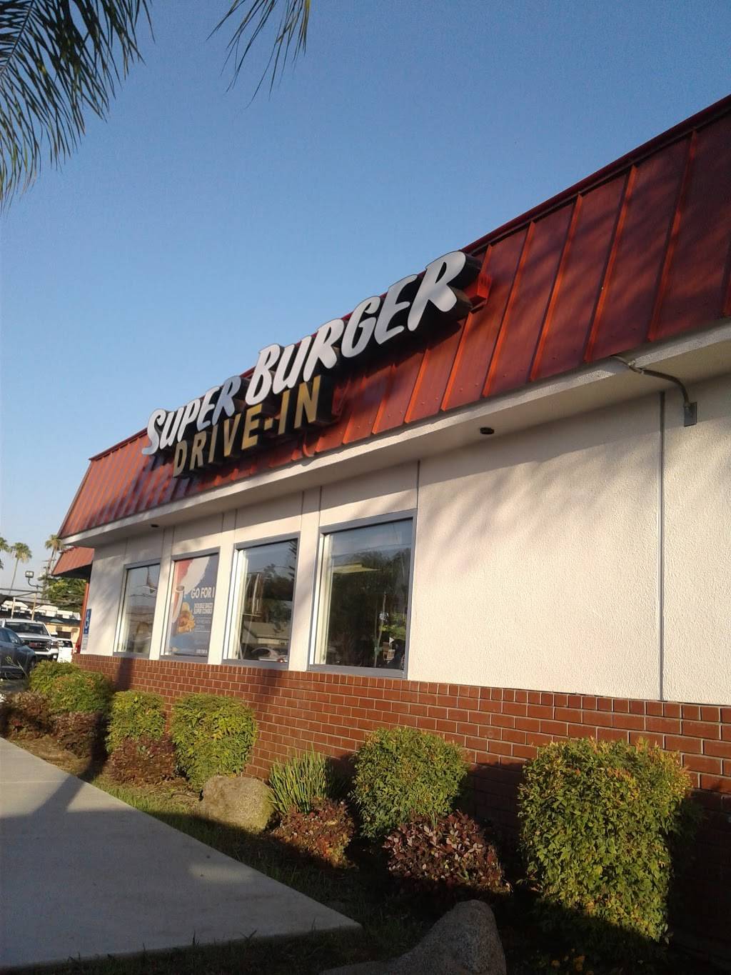 Super Burger Drive In | restaurant | 1585 W Olive Ave, Porterville, CA 93257, USA | 5597817310 OR +1 559-781-7310