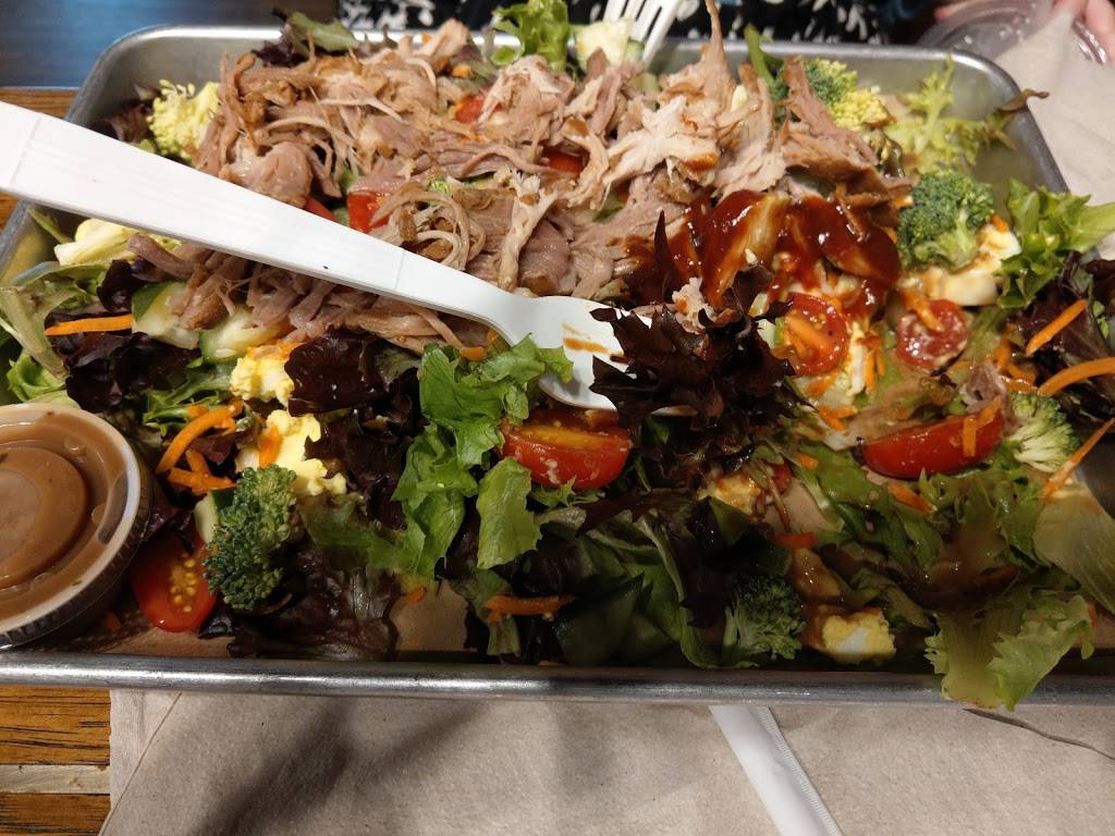 SmknQ | restaurant | 7111 Bonneval Rd, Jacksonville, FL 32256, USA | 9043743290 OR +1 904-374-3290