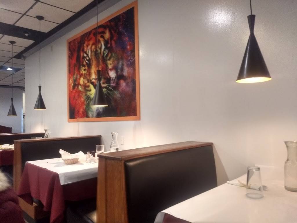 Indian Tadka - Peoria | restaurant | 7815 N Knoxville Ave, Peoria, IL 61614, USA | 3099662514 OR +1 309-966-2514