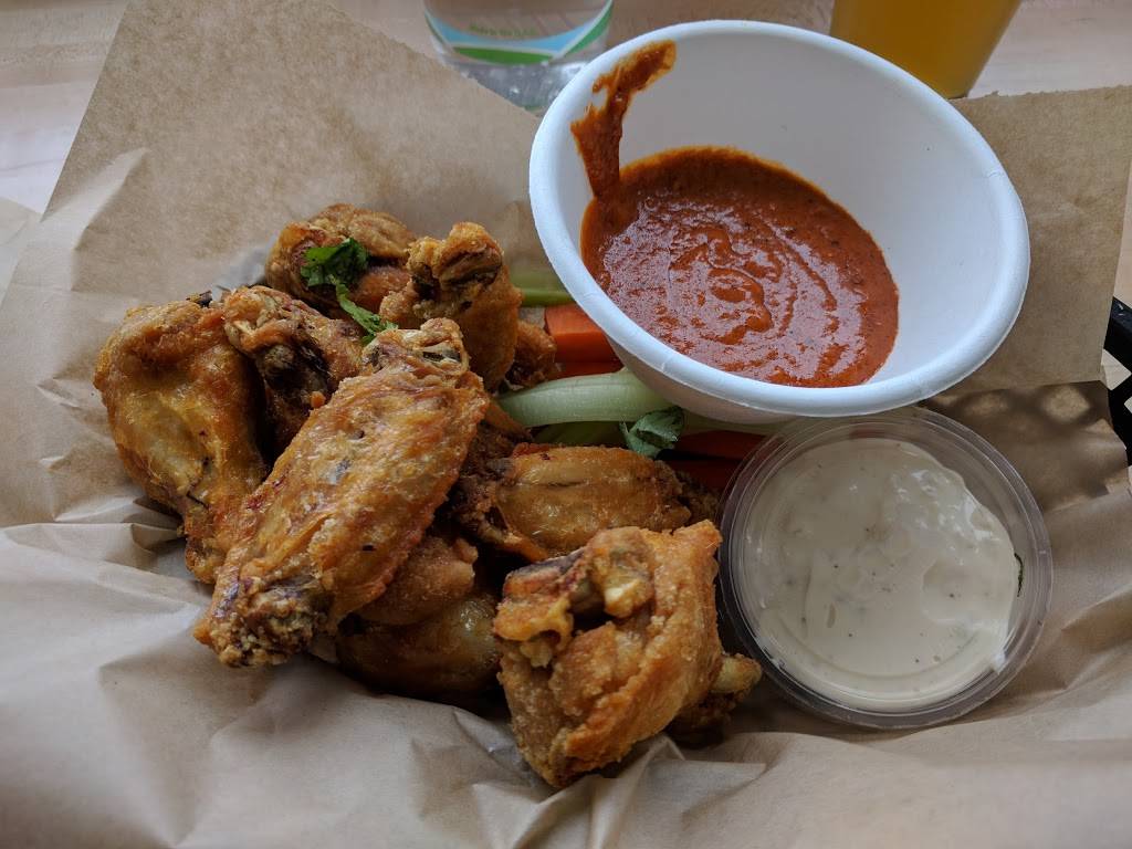 Arthur Macs Tap and Snack | restaurant | 4006 Martin Luther King Jr Way, Oakland, CA 94609, USA | 5108232509 OR +1 510-823-2509