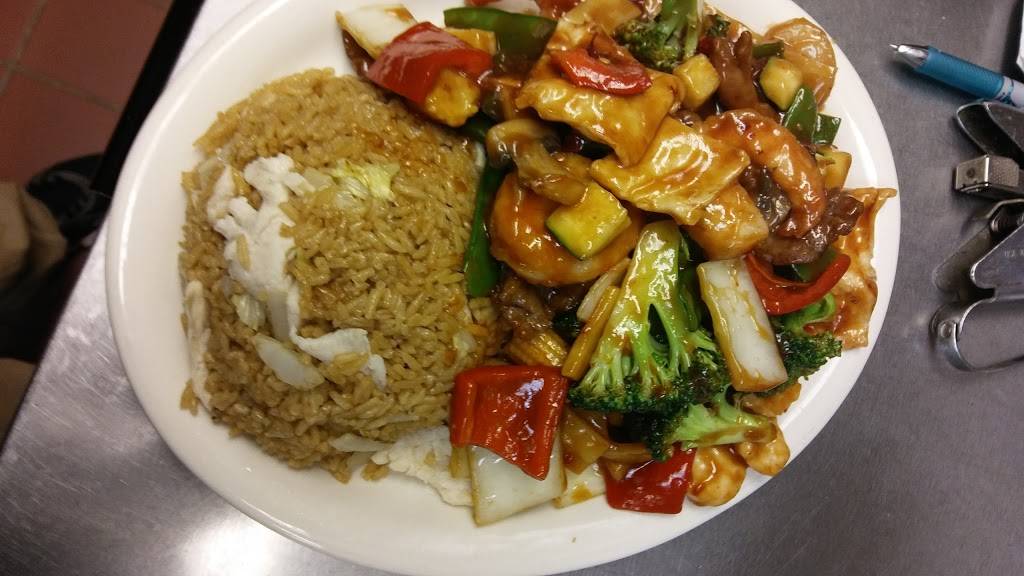 China Dragon | restaurant | 5257 Robinhood Village Dr, Winston-Salem, NC 27106, USA | 3369221988 OR +1 336-922-1988