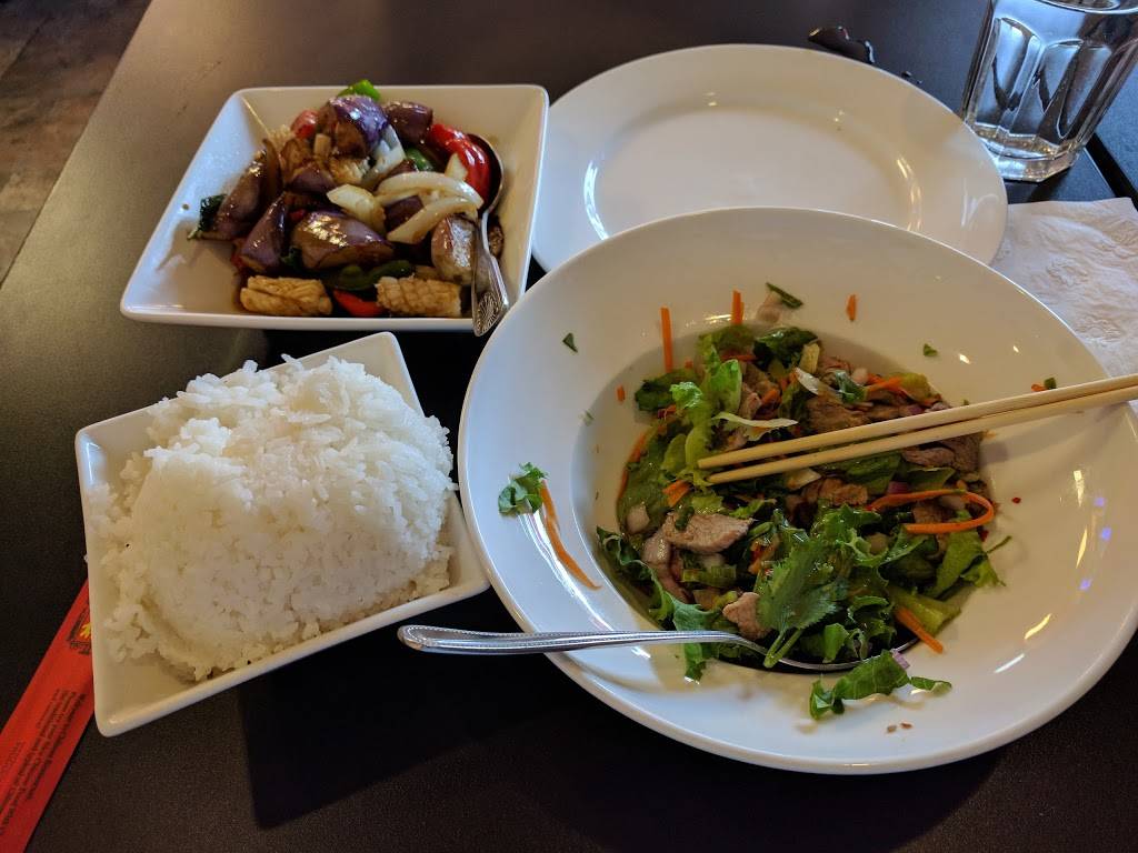 White Elephant | restaurant | 930 El Camino Real, Santa Clara, CA 95050, USA | 4089879373 OR +1 408-987-9373