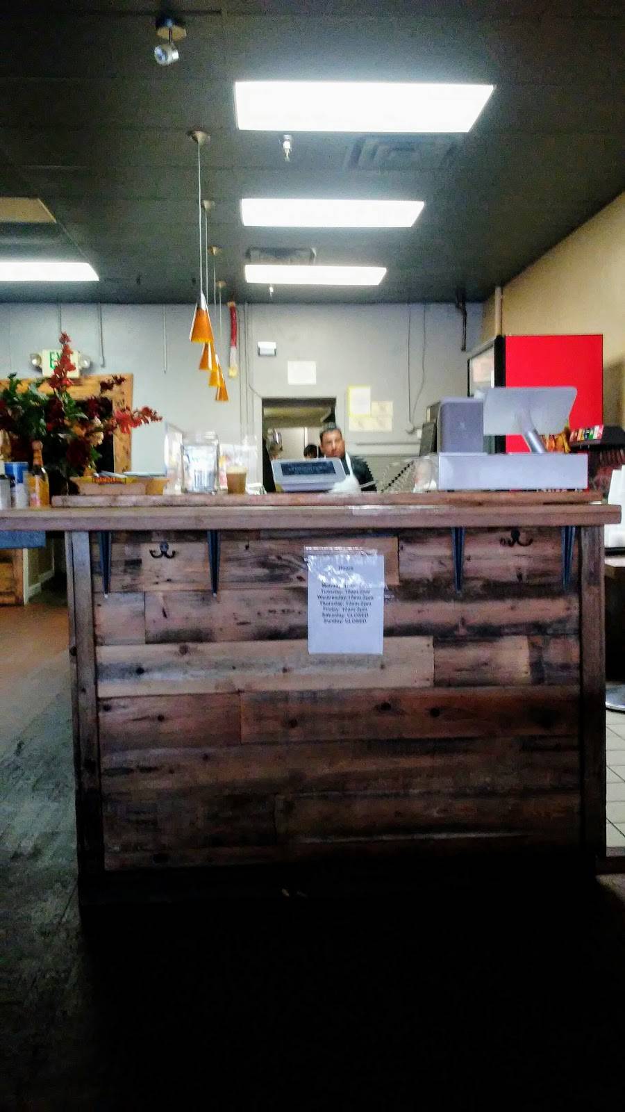 La Maison Kabob | restaurant | 1243 Fulton St, Fresno, CA 93728, USA | 5592717332 OR +1 559-271-7332