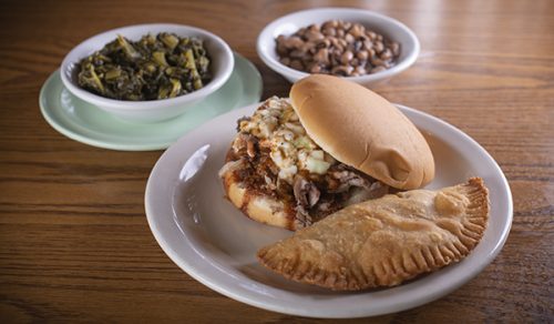 Lindseys Hospitality House | restaurant | 207 Curtis Sykes Dr, North Little Rock, AR 72114, USA | 5013745707 OR +1 501-374-5707