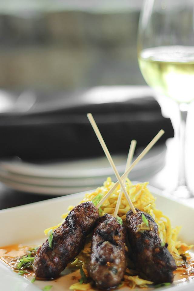 Porter Creek Hardwood Grill | restaurant | 14201 Burngarten Dr, Burnsville, MN 55306, USA | 9526981888 OR +1 952-698-1888