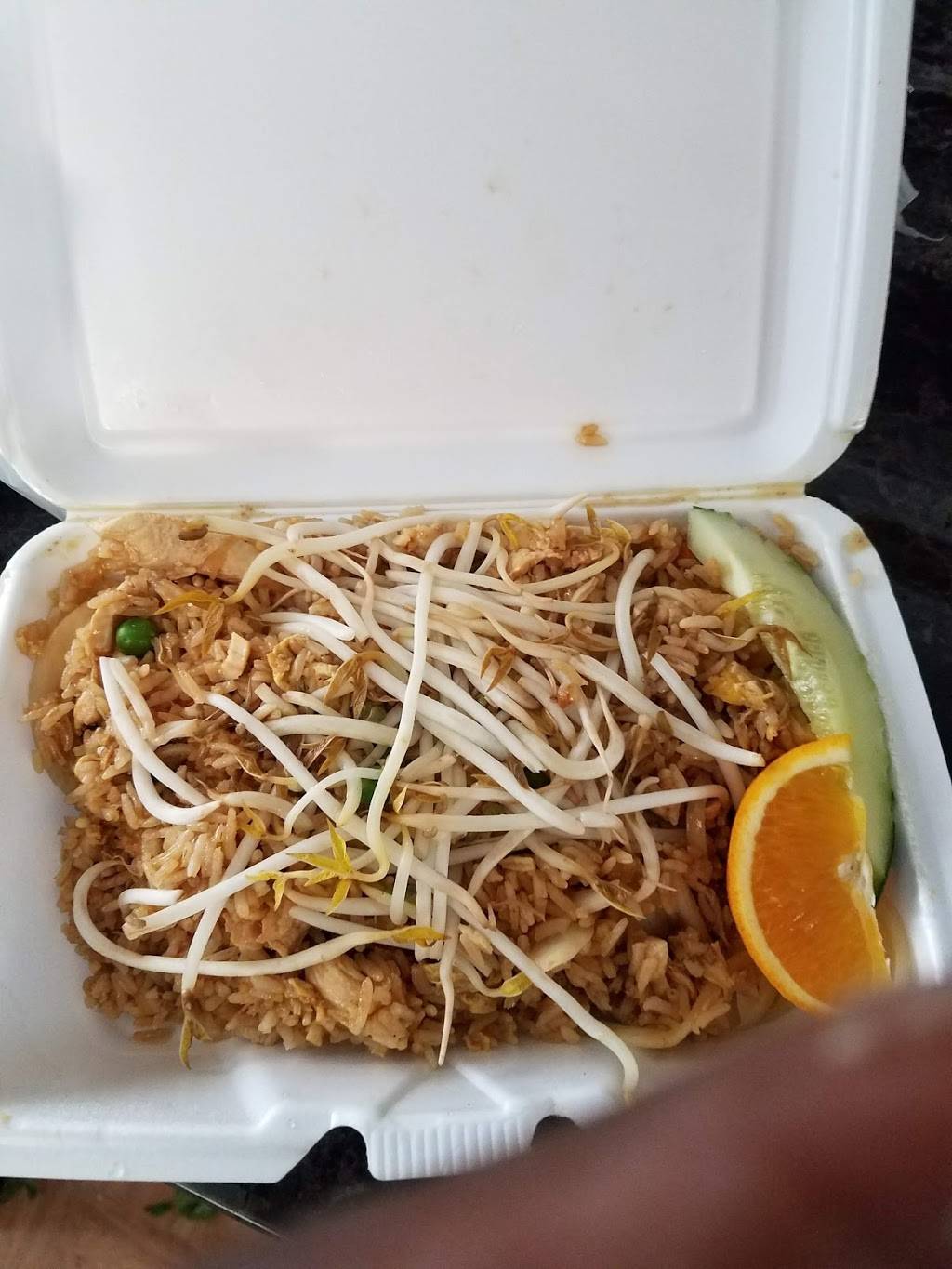 Bangkok Cafe | restaurant | 323 W Nine Mile Rd, Ferndale, MI 48220, USA | 2485485373 OR +1 248-548-5373