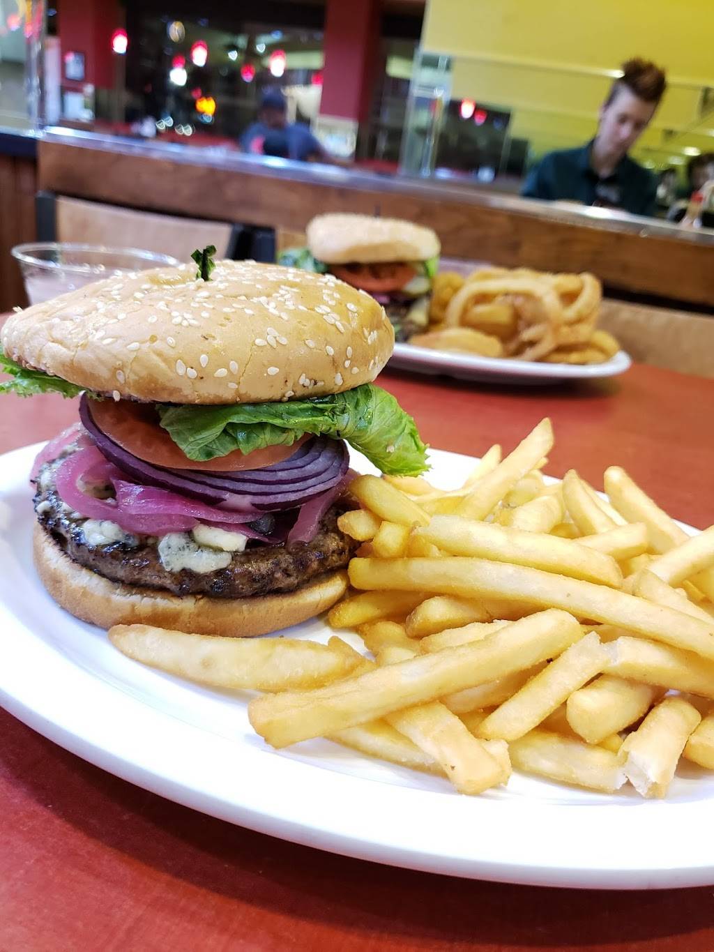 BurgerMeister | restaurant | 1415, 2237 Shattuck Ave, Berkeley, CA 94704, USA | 5106491700 OR +1 510-649-1700