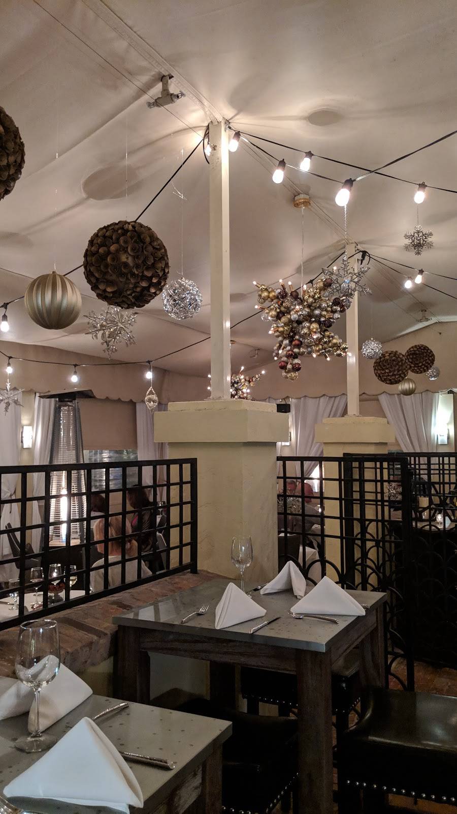 Veranda E | restaurant | 290 5th Ave S, Naples, FL 34102, USA | 2396593466 OR +1 239-659-3466