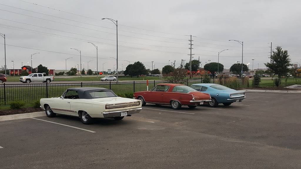 RibCrib BBQ | restaurant | 1720 N Waldron St, Hutchinson, KS 67501, USA | 6202597880 OR +1 620-259-7880