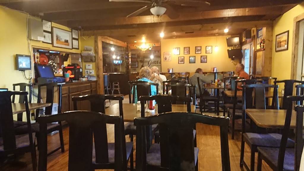 Jaxsons | restaurant | 443 Lake June Rd, Lake Placid, FL 33852, USA | 8634654674 OR +1 863-465-4674