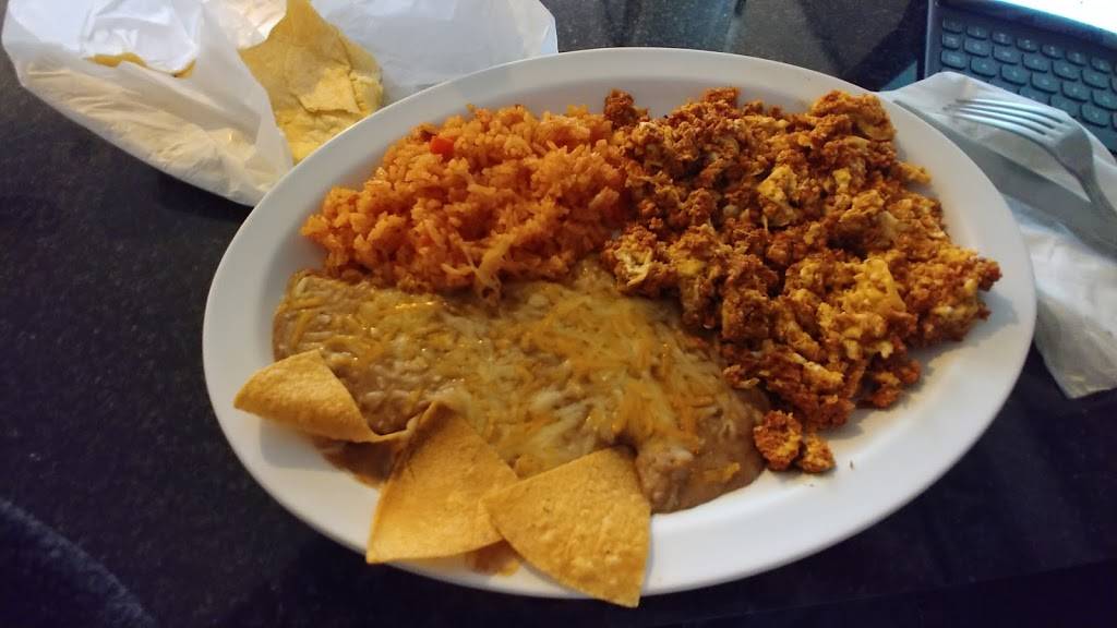 Chicas Place Deli & Grill | restaurant | 251 S Irwindale Ave, Azusa, CA 91702, USA | 6263341341 OR +1 626-334-1341