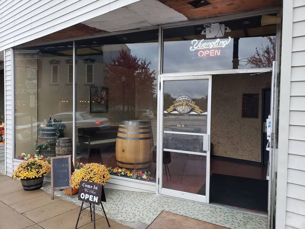 Main Street Barrel House | restaurant | 137 E Main St, Barnesville, OH 43713, USA | 7406190591 OR +1 740-619-0591