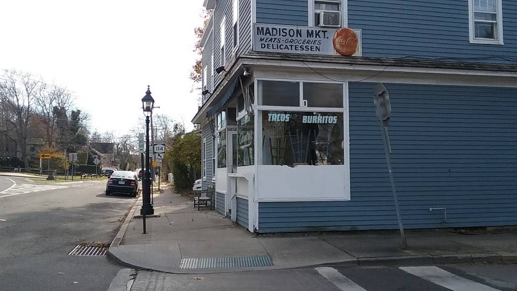 Cilantros Mexican take-out | restaurant | 138 Division St, Sag Harbor, NY 11963, USA | 6317254555 OR +1 631-725-4555