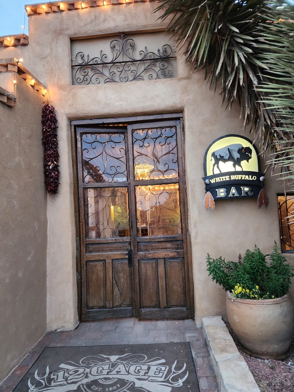 12 Gage Restaurant | restaurant | 102 NW 1st St #90w, Marathon, TX 79842, USA | 4323864205 OR +1 432-386-4205