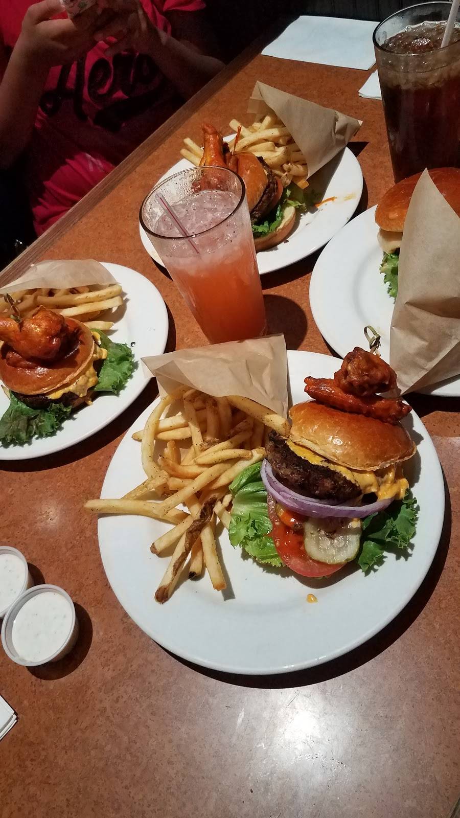 TGI Fridays | restaurant | 8039 Beach Blvd, Buena Park, CA 90620, USA | 7147616000 OR +1 714-761-6000